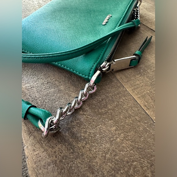 Calvin Klein crossbody purse - Picture 12 of 13